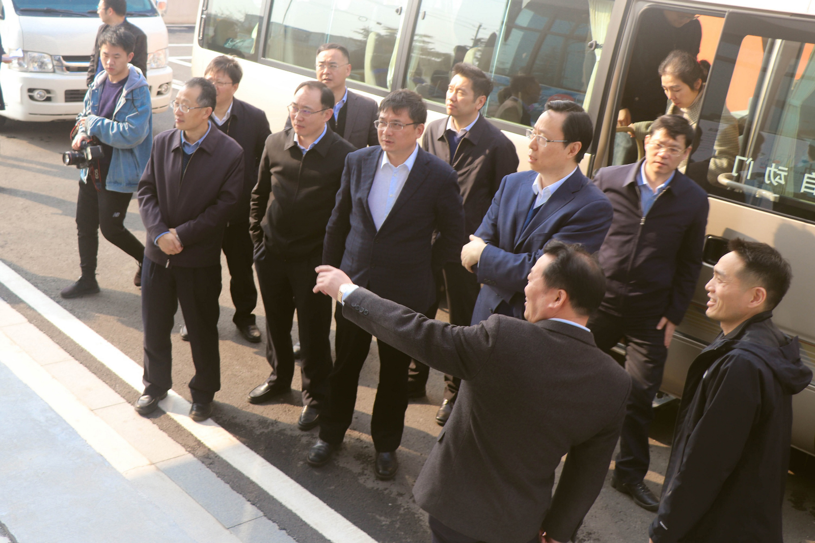 15548615235841400qu1.jpg 1.jpg